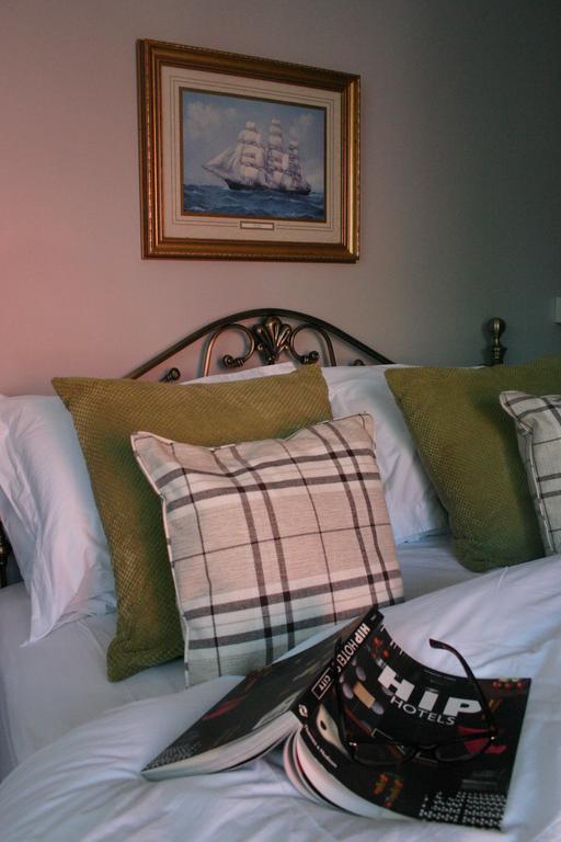Horse & Groom B&B Westbury  Ngoại thất bức ảnh